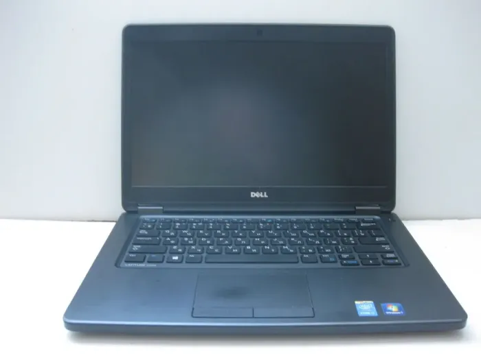 Ноутбук Dell Latitude E5450 / 14" (1366x768) TN / Intel Core i7-5600U (2 (4) ядра по 2.6 - 3.2 GHz) / 8 GB DDR3 / 256 GB SSD / Intel HD Graphics 5500 / WebCam б/в - зображення 2