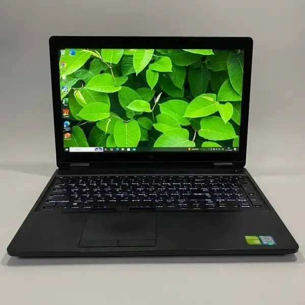 Ноутбук Б-клас Dell Latitude 5580 / 15.6" (1920x1080) IPS / Intel Core i5-6440HQ (4 ядра по 2.6 - 3.5 GHz) / 16 GB DDR4 / 512 GB SSD / nVidia GeForce 940MX, 2 GB GDDR5, 64-bit / HDMI / WebCam б/в - зображення 2