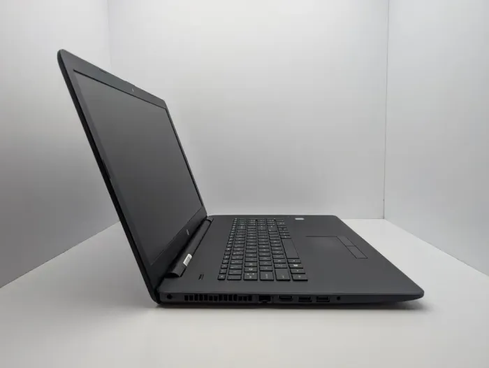 Ноутбук HP Pavilion 17-bs0xx / 17.3" (1600x900) TN / Intel Core i3-6006U (2 (4) ядра по 2.0 GHz) / 4 GB DDR3 / 240 GB SSD / Intel HD Graphics 520 / WebCam / HDMI б/в - зображення 5