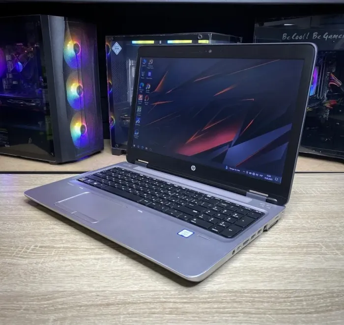 Ноутбук HP ProBook 650 G2 / 15.6" (1366x768) TN / Intel Core i5-6200U (2 (4) ядра по 2.3 - 2.8 GHz) / 8 GB DDR4 / 250 GB SSD / Intel HD Graphics 520 / WebCam б/в - зображення 4