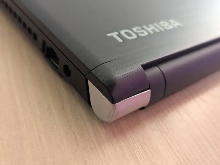 Ноутбук Б-клас Toshiba Tecra A40-D / 14" (1366x768) TN / Intel Core i5-7300U (2 (4) ядра по 2.6 - 3.5 GHz) / 8 GB DDR4 / 128 GB SSD / Intel HD Graphics 620 / WebCam б/в - зображення 8