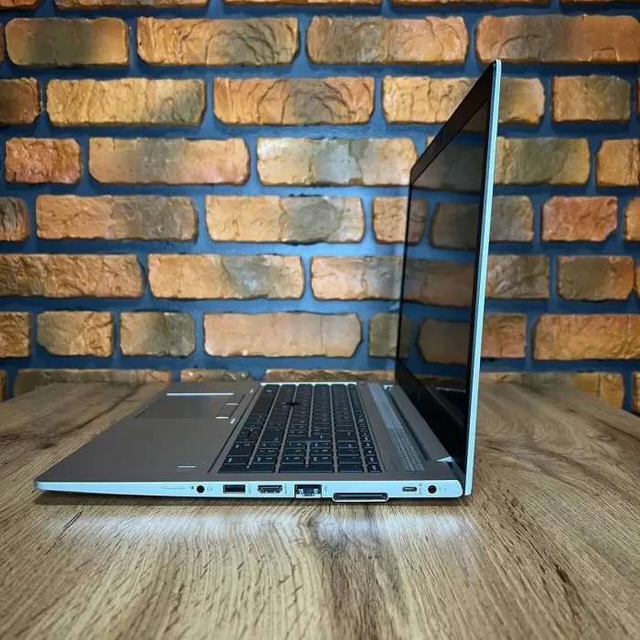 Ноутбук Б-клас HP EliteBook 755 G5 / 15.6" (1920x1080) IPS / AMD Ryzen 3 Pro 2300U (4 ядра по 2.0 - 3.4 GHz) / 8 GB DDR4 / 256 GB SSD / AMD Radeon Vega 6 Graphics / WebCam / HDMI б/в - зображення 6