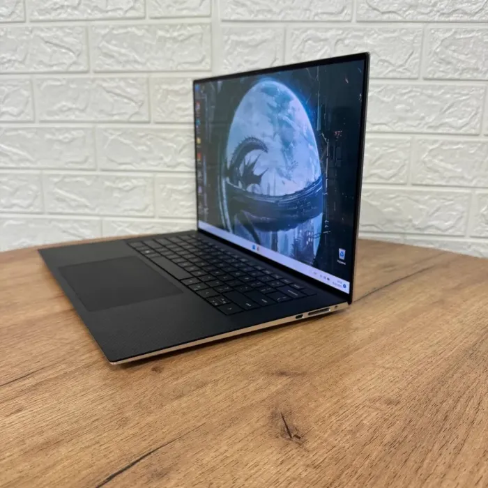 Ігровий ноутбук Б-клас Dell XPS 15 9510 / 15.6" (3456x2160) OLED Touch / Intel Core i7-11800H (8 (16) ядер по 4.6 GHz) / 16 GB DDR4 / 512 GB SSD / nVidia GeForce RTX 3050, 4 GB GDDR6, 128-bit / WebCam б/в - зображення 5