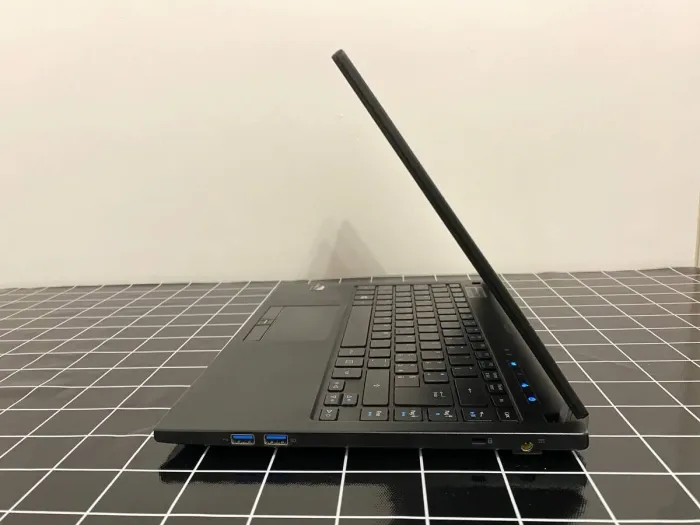 Ноутбук Б-клас Acer TravelMate P645-S / 14" (1366x768) TN / Intel Core i5-5300U (2 (4) ядра по 2.3 - 2.9 GHz) / 4 GB DDR3 / 256 GB SSD / Intel HD Graphics 5500 / WebCam / HDMI б/в - зображення 5