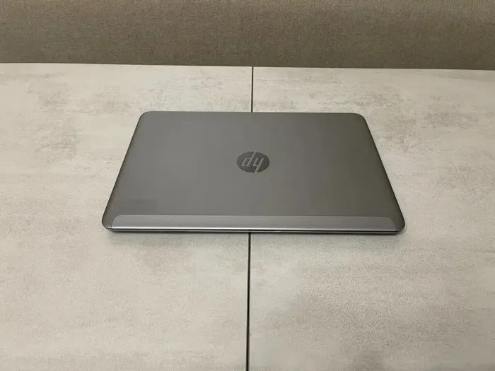 Ультрабук HP EliteBook Folio 1040 G1 / 14" (1600x900) TN / Intel Core i5-4310U (2 (4) ядра по 2.0 - 3.0 GHz) / 8 GB DDR3 / 256 GB SSD / Intel HD Graphics 4400 / DisplayPort / 4G LTE б/в - зображення 7