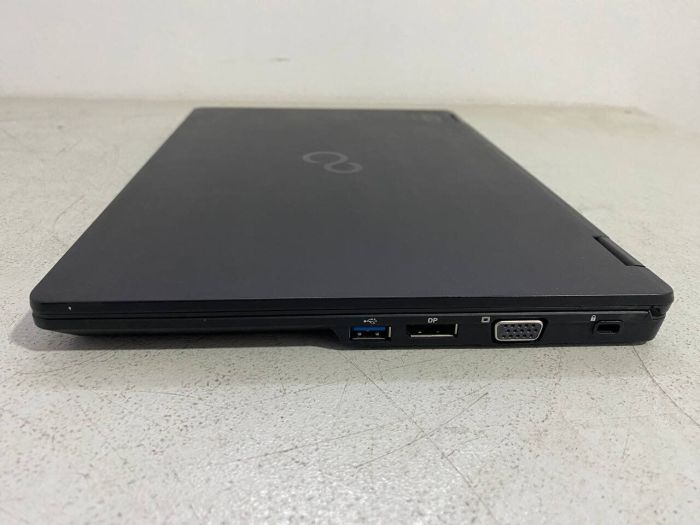 Нетбук Fujitsu LifeBook U728 / 12.5" (1920x1080) IPS / Intel Core i5-7200U (2 (4) ядра 2.5 - 3.1 GHz) / 8 GB DDR4 / 256 GB SSD / Intel UHD Graphics 620 / WebCam б/в - зображення 4