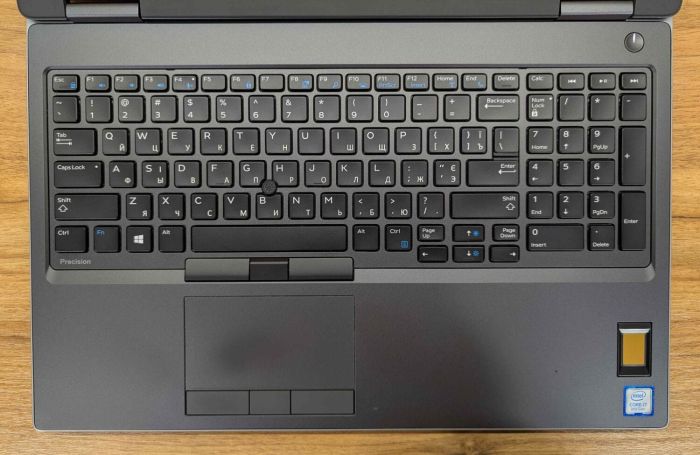 Мобільна робоча станція Dell Precision 7540 / 15,6" (1920x1080) IPS / Intel Core i7-9850H (6 (12) ядер по 2,6 - 4,6 ГГц) / 32 ГБ DDR4 / 512 ГБ SSD / nVidia Quadro RTX 3000, 6 ГБ GDDR6, 192-біт / TouchID / WebCam / Windows 10 б/в - изображение 3