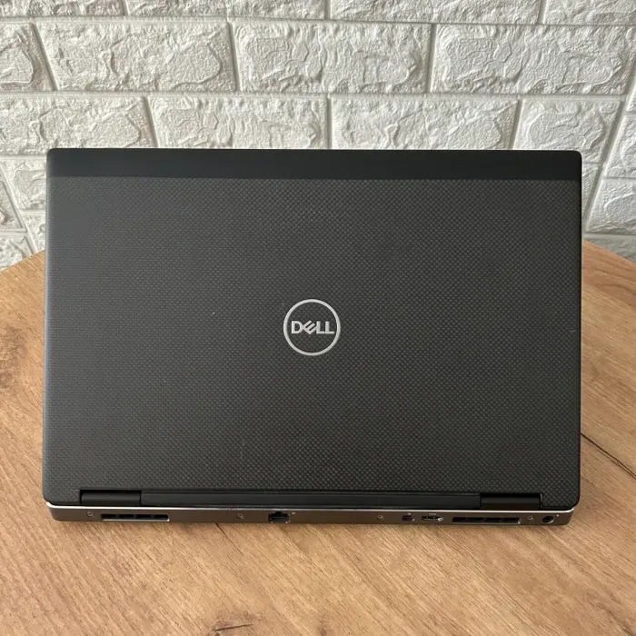 Ноутбук Б-клас Dell Precision 7530 / 15.6" (1920x1080) IPS / Intel Core i5-8300H (4 (8) ядра по 2.3 - 4.0 GHz) / 8 GB DDR4 / 256 GB SSD / Intel UHD Graphics 630 б/в - зображення 3