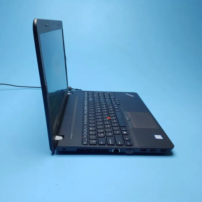 Ноутбук Б-клас Lenovo ThinkPad E560 / 15.6" (1920x1080) IPS / Intel Core i7-6500U (2 (4) ядра по 2.5 - 3.1 GHz) / 8 GB DDR3 / 240 GB SSD / AMD Radeon R7 M370, 2 GB GDDR5, 128-bit / WebCam / Win 10 Pro б/в - зображення 4