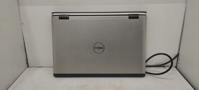 Ноутбук Dell Vostro 3550 / 15.6" (1366x768) TN / Intel Core i5-2520M (2 (4) ядра по 2.5 - 3.2 GHz) / 8 GB DDR3 / 500 GB HDD / AMD Radeon HD 6630M, 1 GB DDR3, 128-bit / WebCam / АКБ не тримає б/в - зображення 6