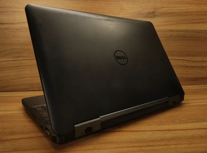 Ноутбук Б-клас Dell Latitude E5540 / 15.6" (1366x768) TN / Intel Core i5-4300U (2 (4) ядра по 1.9 - 2.9 GHz) / 8 GB DDR3 / 256 GB SSD / Intel HD Graphics 4400 / WebCam / Windows 10 б/в - зображення 7