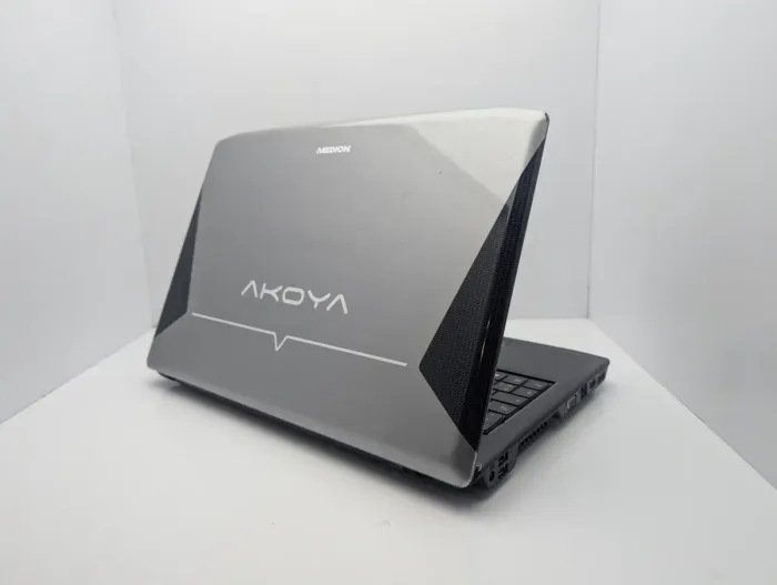 Ноутбук Medion Akoya P6622 / 15.6" (1366x768) TN / Intel Core i3-350M (2 (4) ядра по 2.26 GHz) / 6 GB DDR3 / 320 GB HDD / nVidia GeForce GT 310M, 512 MB GDDR3, 64-bit / WebCam б/в - зображення 8