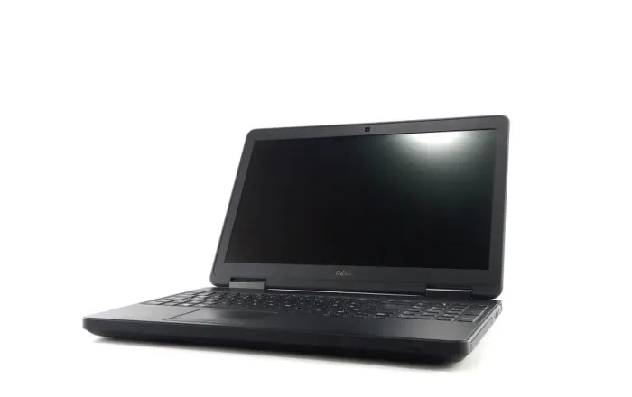 Ноутбук Dell Latitude E5540 / 15.6" (1920x1080) TN / Intel Core i7-4600U (2 (4) ядра по 2.1 - 3.3 GHz) / 8 GB DDR3 / 500 GB HDD / Intel HD Graphics 4400 / WebCam / DVD-ROM б/в - зображення 2