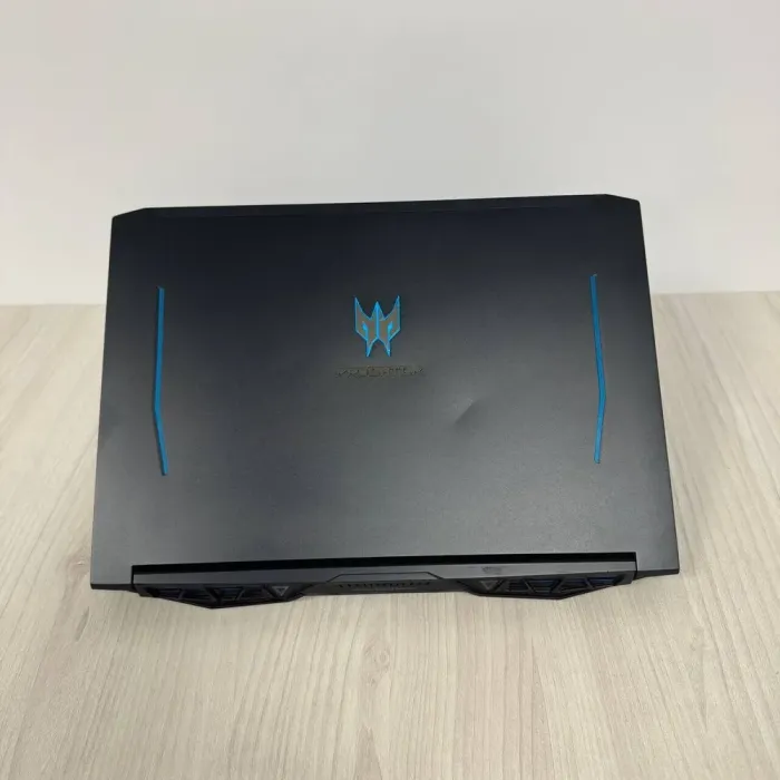 Ігровий ноутбук Б-клас Acer Predator Helios 300 PH315-52 / 15.6" (1920x1080) IPS / Intel Core i7-9750H (6 (12) ядер по 2.6 - 4.5 GHz) / 16 GB DDR4 / 512 GB SSD NVMe / nVidia GeForce GTX 1660 Ti, 6 GB GDDR6, 192-bit / WebCam б/в - зображення 3