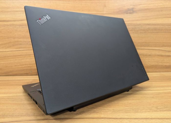 Ультрабук Lenovo ThinkPad T470 / 14" (1920x1080) IPS Touch / Intel Core i7-6500U (2 (4) ядра по 2.5 - 3.1 GHz) / 8 GB DDR4 / 240 GB SSD / Intel HD Graphics 520 / WebCam / TouchID / Windows 10 б/в - зображення 6