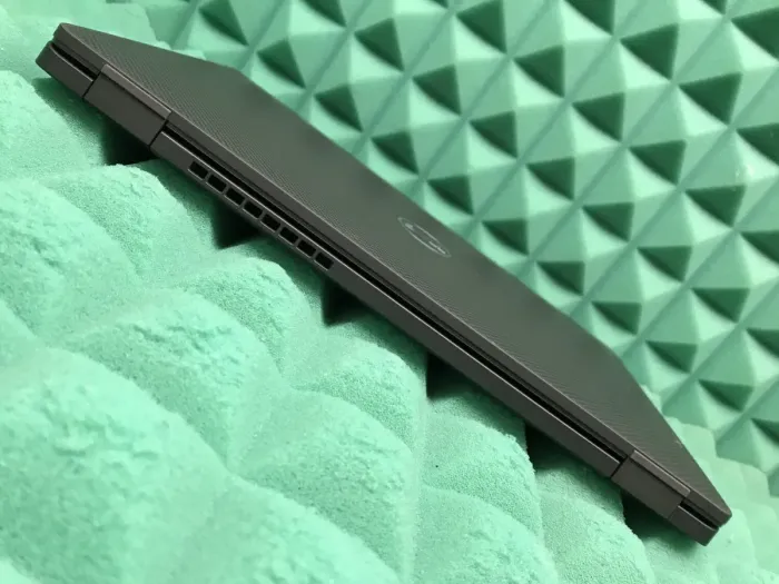 Ультрабук Б-клас Dell Latitude 7410 / 14" (1920x1080) IPS / Intel Core i5-10310U (4 (8) ядра по 1.7 - 4.4 GHz) / 16 GB DDR4 / 256 GB SSD / Intel UHD Graphics / WebCam / USB 3.2 / HDMI / Windows 10 б/в - зображення 7