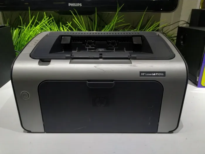 Принтер HP LaserJet P1006 / Лазерний монохромний друк / 600x600 dpi / A4 / 16 стор/хв / USB 2.0 б/в - зображення 2