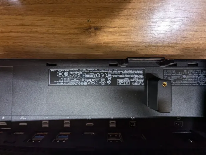 Моноблок Dell AIO OptiPlex 7440 / 24" (1920x1080) IPS / Intel Core i5-6500 (4 ядра по 3.2 - 3.6 GHz) / 16 GB DDR4 / 256 GB SSD + 500 GB HDD / Intel HD Graphics 530 / WebCam / Windows 10 б/в - зображення 6