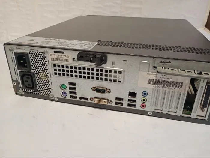 ПК Б-клас Fujitsu Esprimo E700 E85+ SFF / Intel Core i5-2320 (4 ядра по 3.0 - 3.3 GHz) / 8 GB DDR3 / 128 GB SSD / Intel HD Graphics 2000 / DVD-ROM б/в - зображення 4