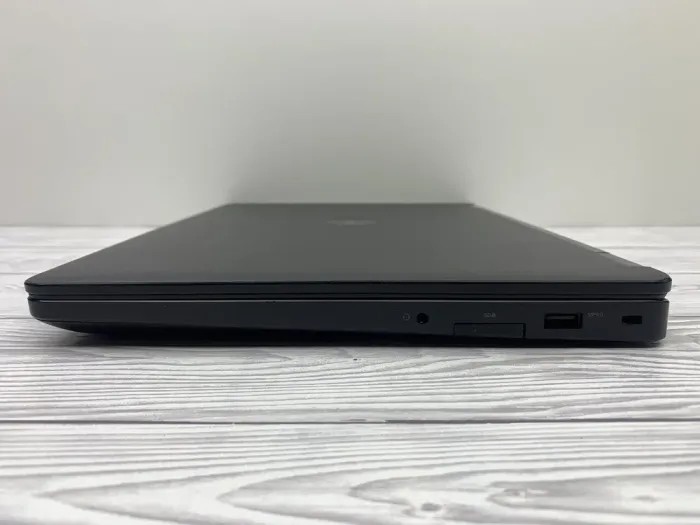 Ноутбук Б-клас Dell Latitude E5470 / 14" (1920x1080) IPS / Intel Core i5-6300U (2 (4) ядра по 2.4 - 3.0 GHz) / 8 GB DDR4 / 240 GB SSD / Intel UHD Graphics 520 / WebCam б/в - зображення 7