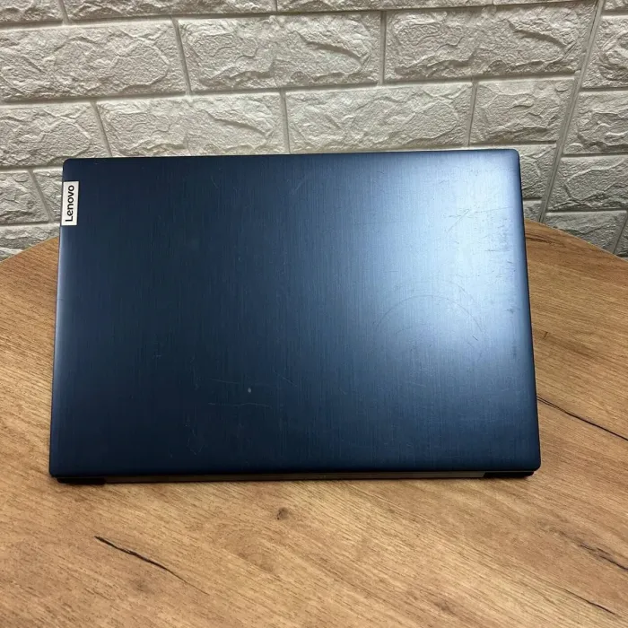 Ультрабук Б-клас Lenovo IdeaPad 3 15IML05 / 15.6" (1366x768) TN / Intel Core i5-10210U (4 (8) ядра по 1.6 - 4.2 GHz) / 12 GB DDR4 / 512 GB SSD / Intel UHD Graphics / WebCam б/в - зображення 3