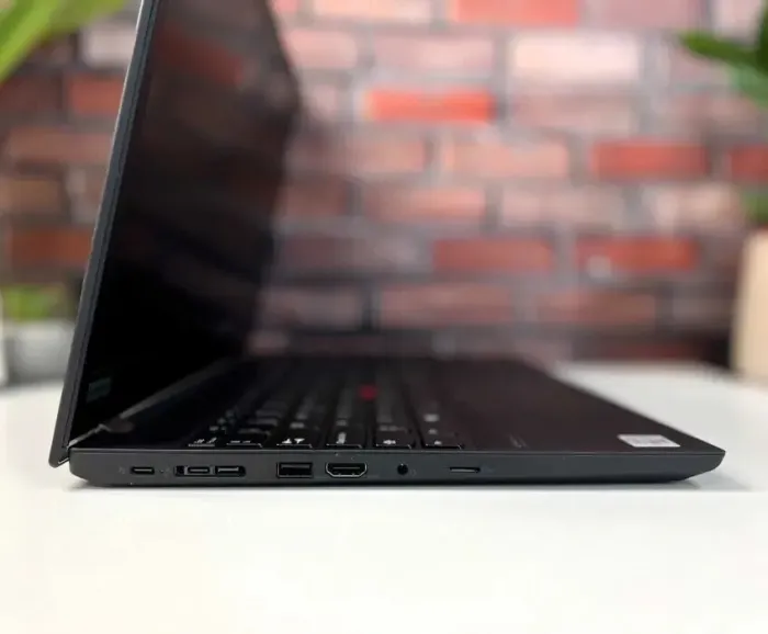 Ультрабук Lenovo ThinkPad T15 Gen 2 / 15.6" (1920x1080) IPS / Intel Core i7-10610U (4 (8) ядра по 1.8 - 4.9 GHz) / 32 GB DDR4 / 512 GB SSD M.2 / nVidia GeForce MX330, 2 GB GDDR5, 64-bit / WebCam / Win 10 Pro б/в - зображення 4