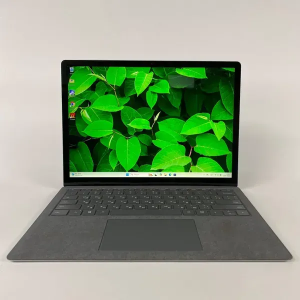 Ультрабук Microsoft Surface Laptop 4 / 13.5" (2256x1504) IPS Touch / AMD Ryzen 5 4680U (6 (12) ядер по 2.2 - 4.0 GHz) / 8 GB DDR4 / 256 GB SSD / AMD Radeon RX Vega 7 / WebCam / USB Type-C б/в - зображення 2