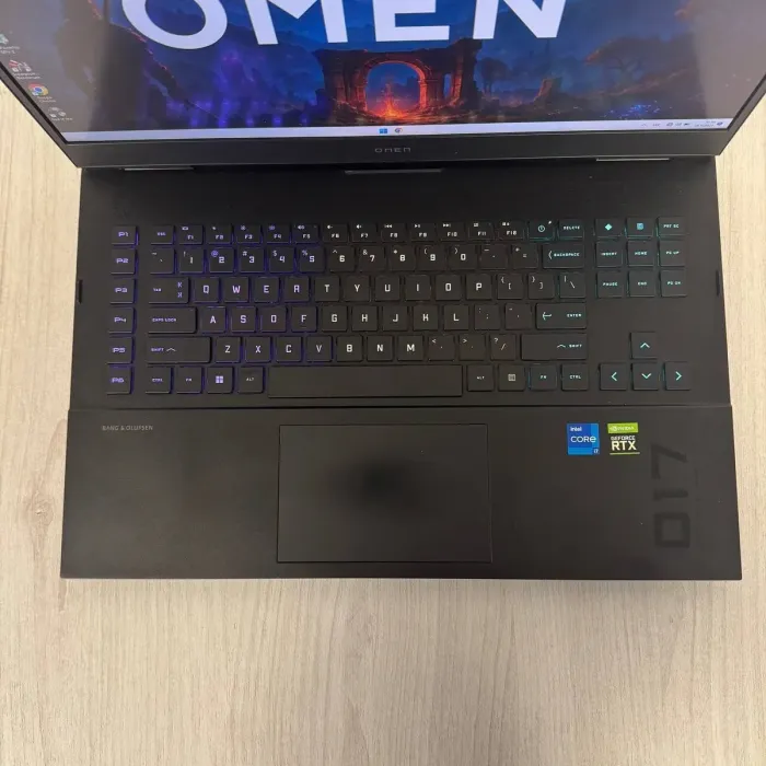Ігровий ноутбук HP Omen 17t-ck100 / 17,3" (1920x1080) IPS / Intel Core i7-12700H (14 (20) ядер по 3,5 - 4,7 ГГц) / 16 ГБ DDR4 / 512 ГБ SSD / nVidia GeForce RTX 3070 Ti, 8 ГБ GDDR6, 256-біт / Веб-камера б/в - зображення 3