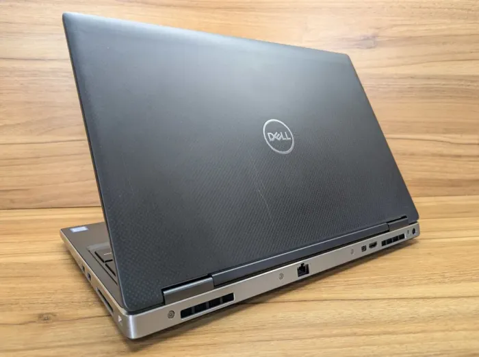 Мобільна робоча станція Dell Precision 7540 / 15.6" (1920x1080) IPS / Intel Core i7-9750H (6 (12) ядер по 2.6 - 4.5 GHz) / 32 GB DDR4 / 512 GB SSD / nVidia Quadro RTX 3000, 6 GB GDDR6, 192-bit / WebCam / Windows 10 б/в - зображення 6