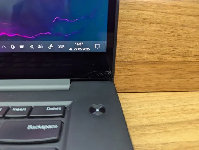 Ноутбук рабочая станция Б-клас Lenovo ThinkPad P1 / 15.6" (3840x2160) IPS Touch / Intel Xeon E-2176M (6 (12) ядер по 2.7 - 4.4 GHz) / 16 GB DDR4 / 512 GB SSD / nVidia Quadro P2000, 4 GB GDDR5, 128-bit / WebCam / Fingerprint / Windows 10 б/в - зображення 3