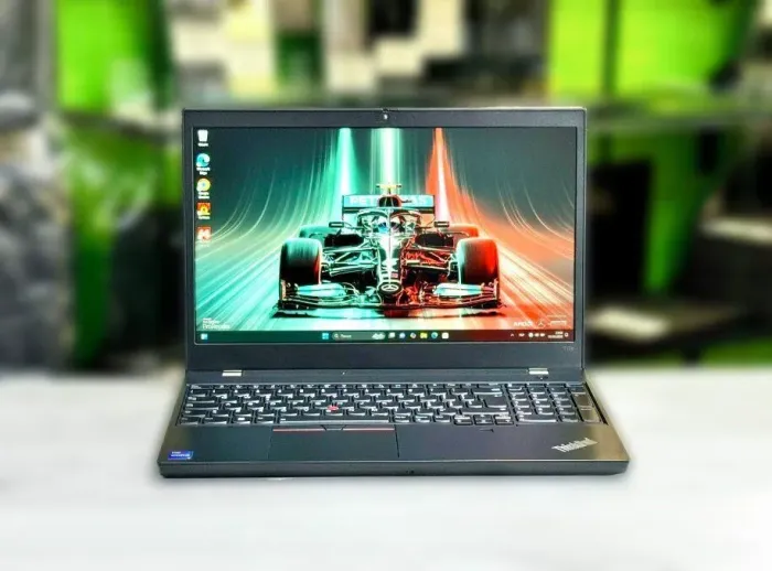 Ігровий ноутбук Lenovo ThinkPad T15p Gen 3 / 15.6" (1920x1080) IPS / Intel Core i7-12700H (14 (20) ядер по 3.5 - 4.7 GHz) / 16 GB DDR5 / 512 GB SSD M.2 / nVidia GeForce RTX 3050, 4 GB GDDR6, 128-bit / WebCam / Win 11 Pro б/в - зображення 2
