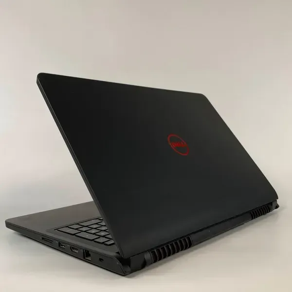 Ігровий ноутбук Б-класу Dell Inspiron 7559 / 15.6" (1920x1080) IPS / Intel Core i7-6700HQ (4 (8) ядра по 2.6 - 3.5 GHz) / 16 GB DDR3 / 128 GB SSD + 1000 GB HDD / nVidia GeForce GTX 960M, 4 GB GDDR5, 128-bit / WebCam / HDMI б/в - зображення 7