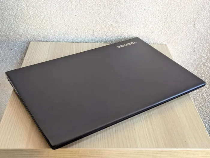 Ноутбук Toshiba Tecra X40-D / 14" (1920x1080) TN Touch / Intel Core i5-7300U (2 (4) ядра по 2.6 - 3.5 GHz) / 8 GB DDR4 / 128 GB SSD / Intel HD Graphics 620 / WebCam б/в - зображення 7
