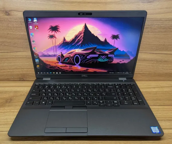 Ультрабук Dell Latitude 5500 / 15.6" (1920x1080) IPS / Intel Core i5-8265U (4 (8) ядра по 1.6 - 3.9 GHz) / 16 GB DDR4 / 480 GB SSD / Intel UHD Graphics 620 / HDMI / WebCam / Windows 10 б/в - зображення 2