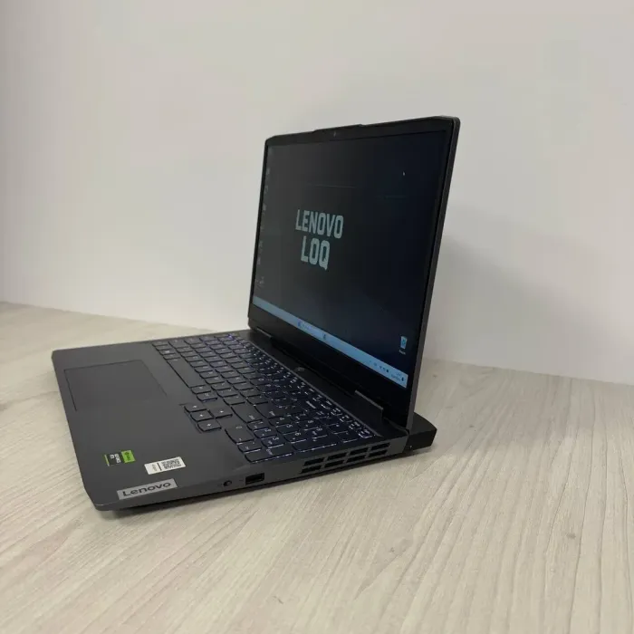 Ігровий ноутбук Б-класу Lenovo LOQ 15APH8 / 15,6" (1920x1080) IPS / AMD Ryzen 7 7840HS (8 (16) ядер по 3,8 - 5,1 ГГц) / 16 ГБ DDR5 / 512 ГБ SSD NVMe / nVidia GeForce RTX 4060, 8 ГБ GDDR6, 128-bit / WebCam б/в - зображення 5