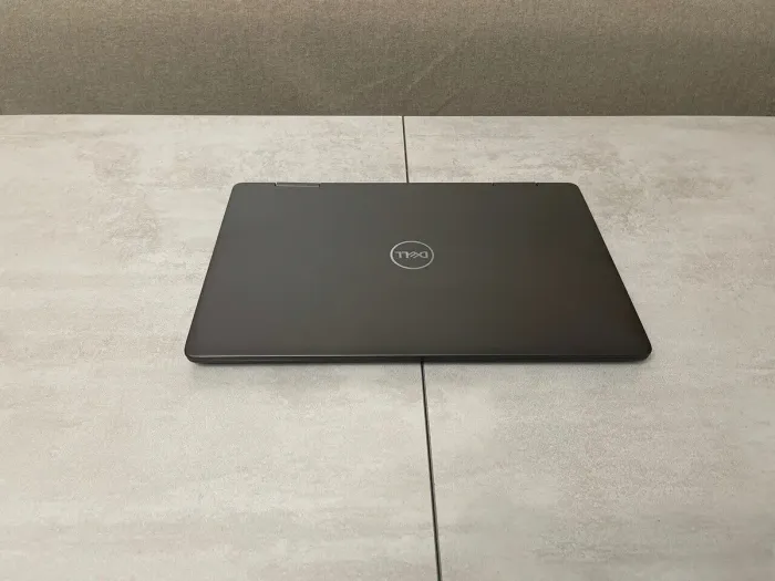 Ноутбук-трансформер Dell Inspiron 7586 2-in-1 / 15.6" (3840x2160) IPS Touch / Intel Core i7-8565U (4 (8) ядра по 1.8 - 4.6 GHz) / 16 GB DDR4 / 512 GB SSD M.2 / nVidia GeForce MX150, 2 GB GDDR5, 64-bit / WebCam б/в - зображення 10
