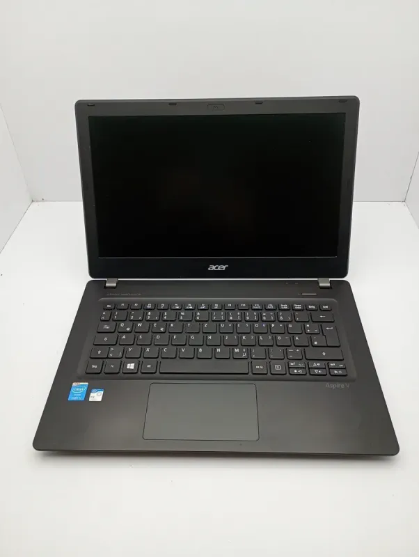 Ноутбук Acer Aspire V3-371 / 13.3" (1366x768) TN / Intel Core i3-4158U (2 (4) ядра по 2.0 GHz) / 6 GB DDR3 / 120 GB SSD / Intel Iris Graphics 5100 / WebCam б/в - зображення 2