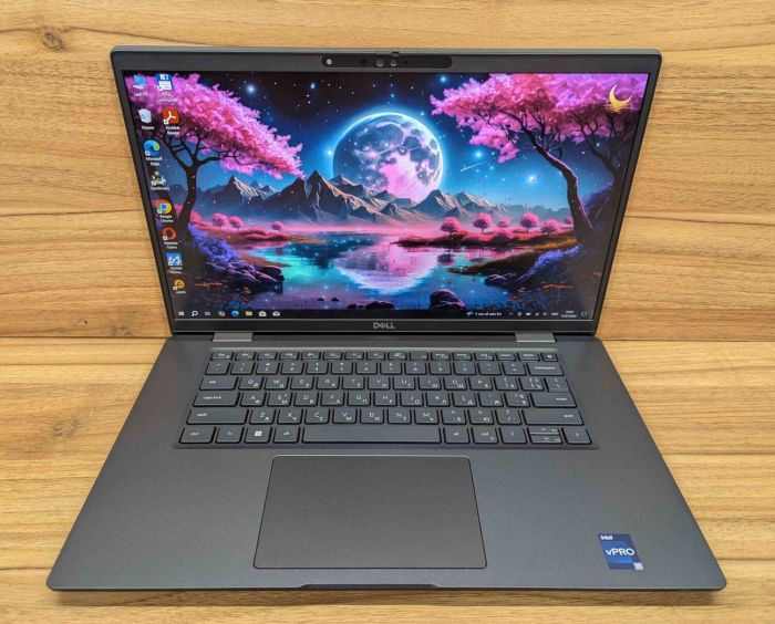 Ультрабук Dell Latitude 7530 / 15.6" (1920x1080) IPS / Intel Core i5-1245U (10 (12) ядер по 1.2 - 4.4 GHz) / 16 GB DDR4 / 512 GB SSD / Intel Iris Xe Graphics / WebCam / Windows 10 б/в - зображення 2