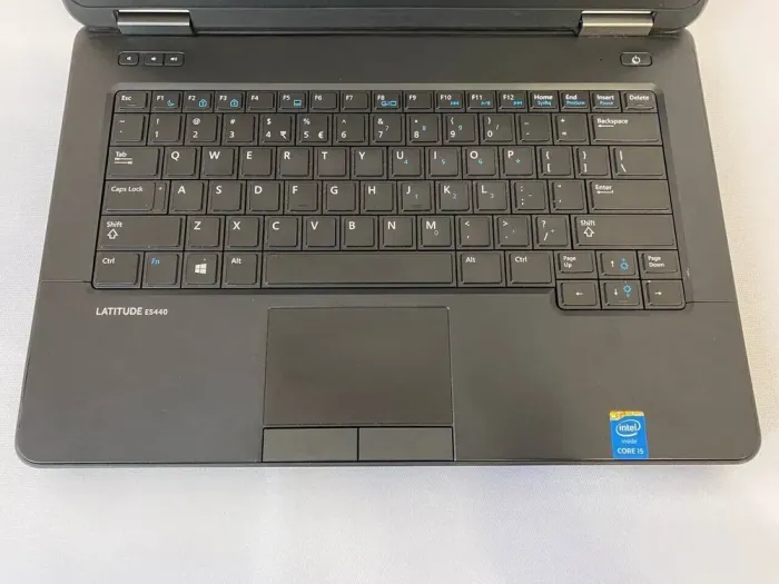 Ноутбук Б-клас Dell Latitude E5440 / 14" (1366x768) TN / Intel Core i5-4210U (2 (4) ядра по 1.7 - 2.7 GHz) / 8 GB DDR3 / 120 GB SSD / Intel HD Graphics 4400 / WebCam / DVD-RW / HDMI б/в - зображення 4