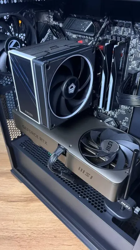 Збірка під замовлення: ігровий ПК Lian Li LanCool 215 Tempered Glass Tower / AMD Ryzen 5 9600X (6 (12) ядер по 3.9 - 5.4 GHz) / 32 GB DDR5 / 2000 GB SSD M.2 / nVidia GeForce RTX 4070 Ti Super, 16 GB GDDR6X, 256-bit / 850W - зображення 9