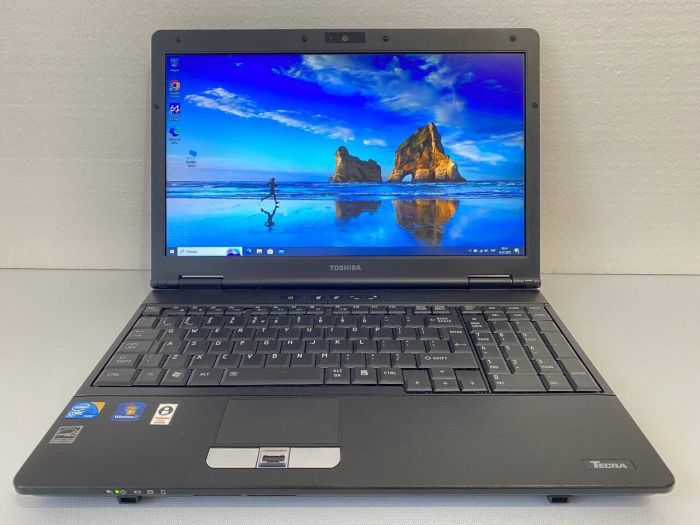 Ноутбук Б-клас Toshiba Tecra A11-19C / 15.6" (1600x900) TN / Intel Core i5-560M (2 (4) ядра по 2.66 - 3.2 GHz) / 8 GB DDR3 / 128 GB SSD / Intel HD Graphics / WebCam / DVD-RW / miniDP б/в - зображення 2