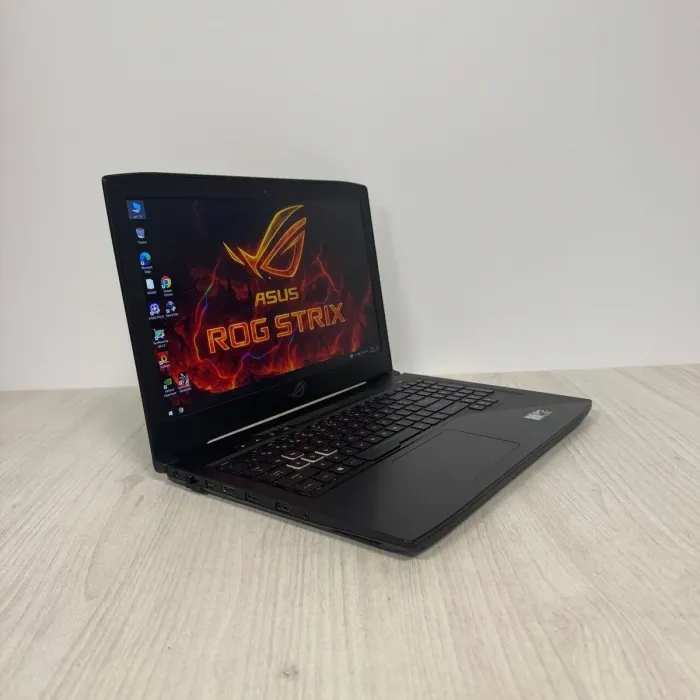 Ігровий ноутбук Б-класу Asus ROG Strix GL503VD / 15,6" (1920x1080) IPS / Intel Core i7-7700HQ (4 (8) ядра по 2,8 - 3,8 ГГц) / 8 ГБ DDR4 / 256 ГБ SSD / nVidia GeForce GTX 1050, 4 ГБ GDDR5, 128-біт / WebCam б/в - зображення 4