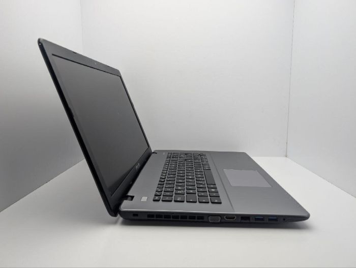 Ноутбук Asus X750 / 17.3'' (1600x900) TN / Intel Core i5-4200U (2 (4) ядра по 1.6 - 2.6 GHz) / 16 GB DDR3 / 1000 GB HDD / nVidia GeForce GT 740M, 2 GB GDDR3, 64-bit / WebCam / DVD-ROM б/в - зображення 4