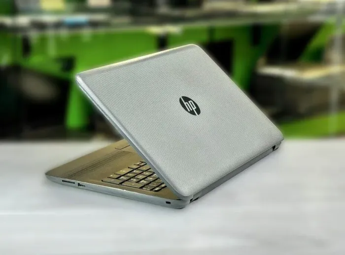 Ноутбук HP 255 G5 / 15.6" (1366x768) TN / AMD A6-7310 (4 ядра по 2.0 - 2.4 GHz) / 8 GB DDR3 / 128 GB SSD / AMD Radeon R4 Graphics / WebCam / Win 10 Pro б/в - зображення 5