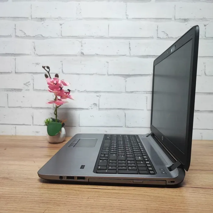 Ноутбук HP ProBook 455 G2 / 15.6" (1366x768) TN / AMD A6 Pro-7050B (2 ядра по 2.2 - 3.0 GHz) / 8 GB DDR3 / 128 GB SSD / AMD Radeon R4 Graphics / WebCam / DVD-ROM б/в - зображення 6