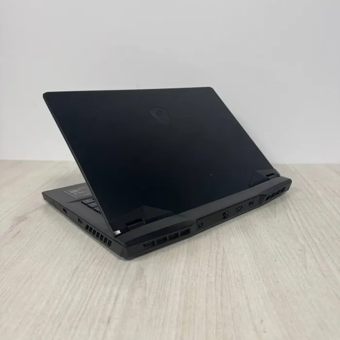 Ігровий ноутбук Б-класу MSI GP66 Leopard 11UH / 15.6" (1920x1080) IPS / Intel Core i7-11800H (8 (16) ядер по 1.9 - 4.6 GHz) / 16 GB DDR4 / 256 GB SSD / nVidia GeForce RTX 3080, 8 GB GDDR6, 256-bit / WebCam б/в - зображення 8