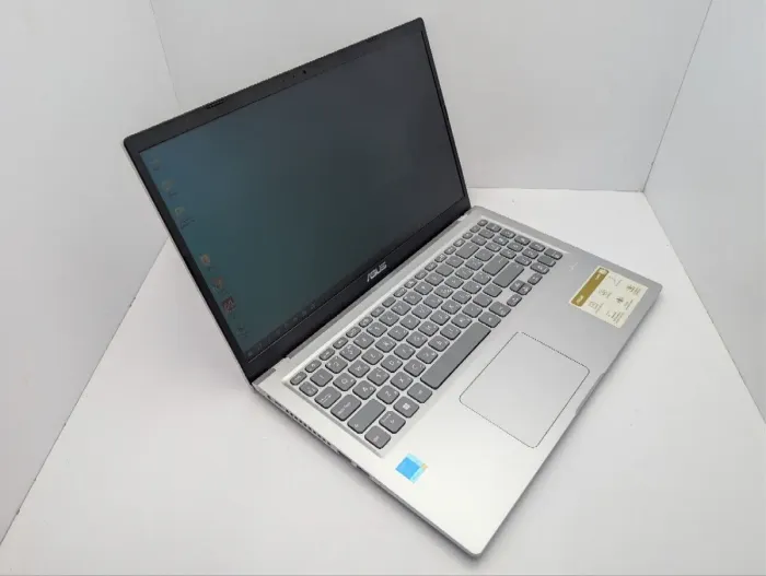 Ноутбук Asus VivoBook 15 X515E / 15.6" (1920x1080) IPS / Intel Pentium Gold 7505 (2 (4) ядра по 3.5 GHz) / 12 GB DDR4 / 240 GB SSD / Intel UHD Graphics / WebCam б/в - зображення 6