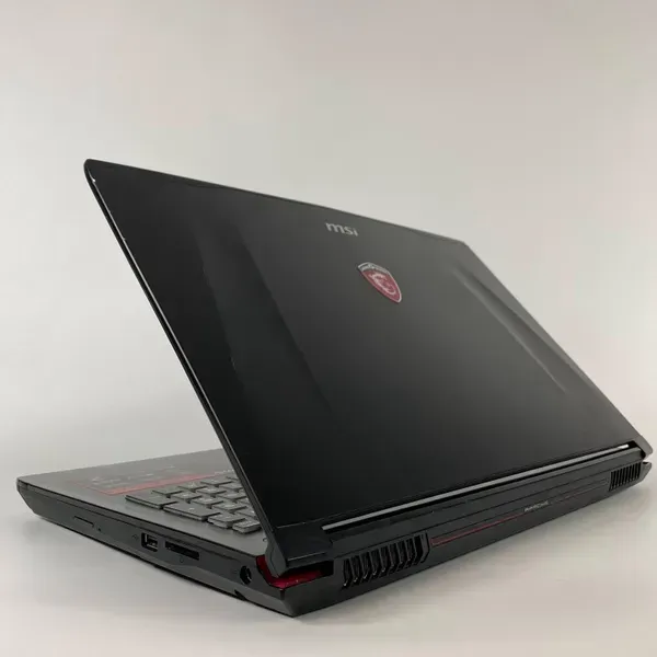 Ігровий ноутбук Б-клас MSI GE62VR 6RF / 15.6" (1920x1080) IPS / Intel Core i7-6700HQ (4 (8) ядра по 2.6 - 3.5 GHz) / 16 GB DDR4 / 512 GB SSD / nVidia GeForce GTX 1060, 3 GB GDDR5, 192-bit / WebCam / HDMI б/в - зображення 7
