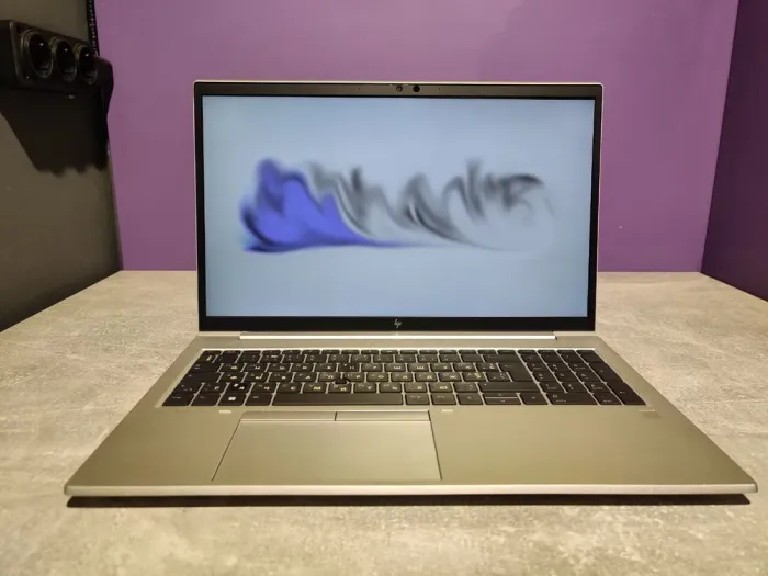 Ультрабук HP EliteBook 850 G7 / 15.6" (1920x1080) IPS / Intel Core i5-10210U (4 (8) ядра по 1.6 - 4.2 GHz) / 16 GB DDR4 / 240 GB SSD / Intel UHD Graphics / WebCam б/в - зображення 2