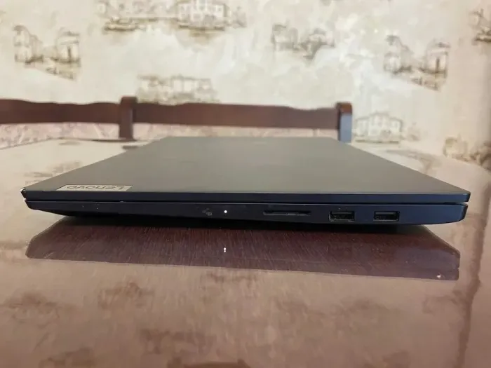 Ультрабук Lenovo IdeaPad 5 15ITL05 / 15.6" (1920x1080) IPS / Intel Core i7-1165G7 (4 (8) ядра по 2.8 - 4.7 GHz) / 12 GB DDR4 / 512 GB SSD / Intel Iris Xe Graphics / WebCam б/в - зображення 5